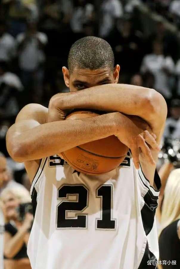 记者：萨格勒布迪纳摩有意租回克罗地亚国门利瓦科维奇（记者称萨格勒布迪纳摩正寻求租借克罗地亚国门利瓦科维奇）