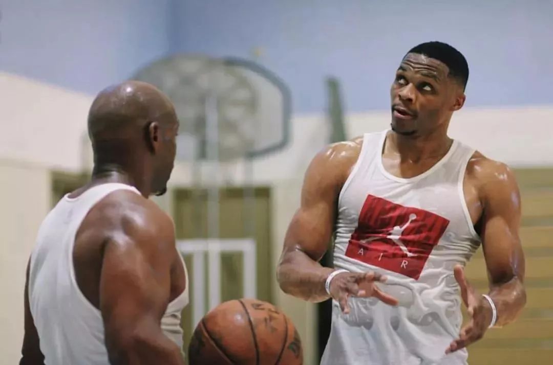 欧冠夺冠概率更新：阿森纳22.6%领跑，拜仁第二巴黎第三（欧冠夺冠概率榜更新：阿森纳22.6%登顶，拜仁第二，巴黎第三）