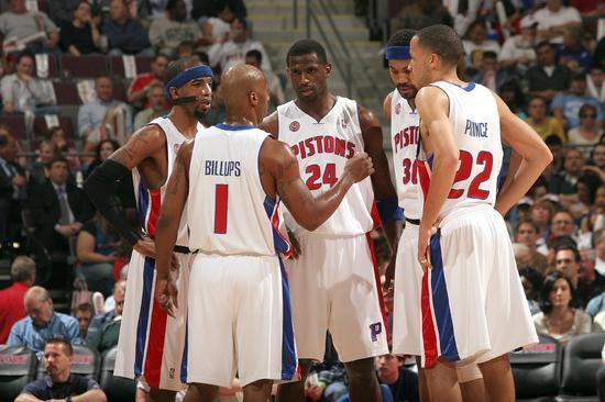 东体：河南球迷反思心态有点飘，俱乐部人士提到“大热必死”（东体：河南球迷自省心态有些浮，俱乐部人士称热门易翻车）