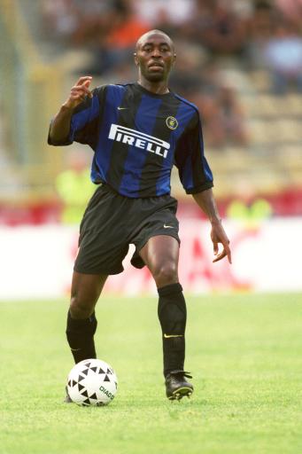 魏登费勒：都在猜诺伊尔是否回归德国队，这对鲍曼而言不公平（魏登费勒：围绕诺伊尔是否回归的猜测，对鲍曼不公平）