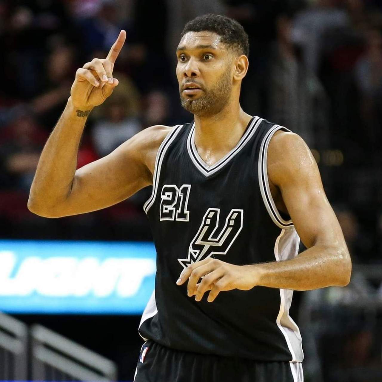 玉昆外援布尔克：不要觉得目标是保持现状，收官战依然要争胜（玉昆外援布尔克：目标不止守成，收官战仍要全力争胜）