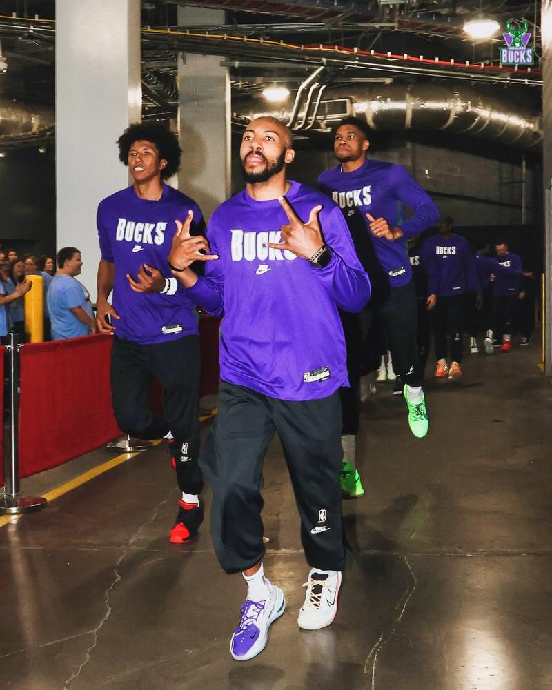 心病也是病！巴萨队长勇敢暂停：阿劳霍申请无限期心理假期（心理健康同样重要：巴萨队长阿劳霍主动申请无限期心理休假）