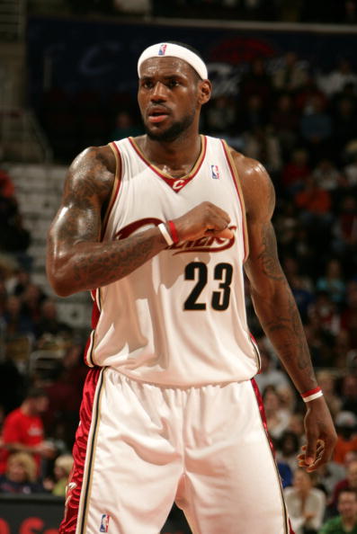 国王状元签概率12.3%！美记曝酝酿大交易：打包蒙克换库明加仅首步（国王状元签机会12.3%，美记者称正酝酿大交易：蒙克换库明加只是开端）