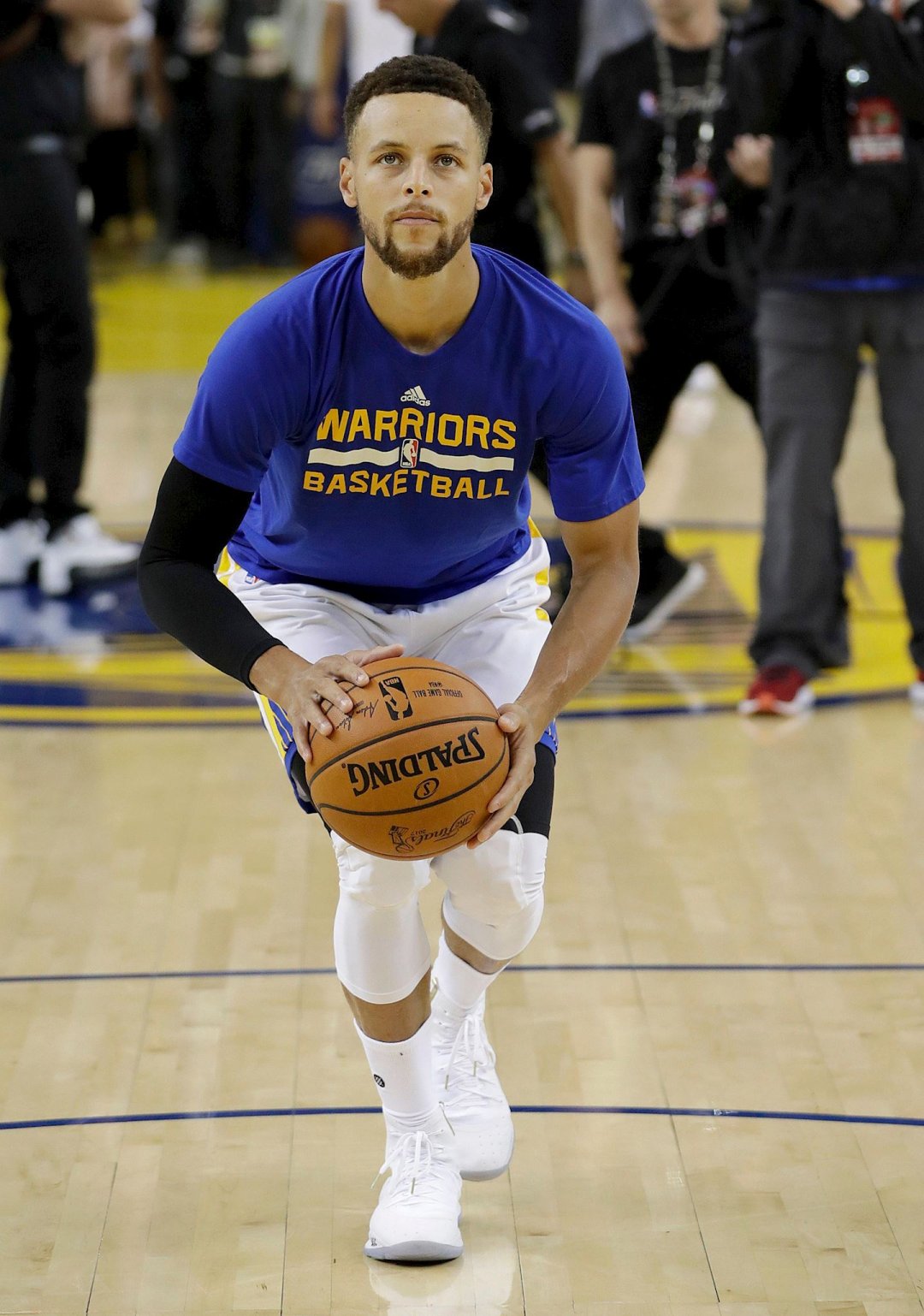 仅充满戏剧 仅充满戏剧